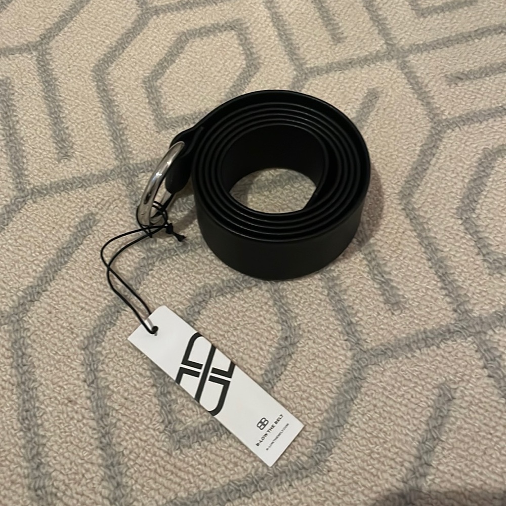 NWT B-low the belt black leather belt